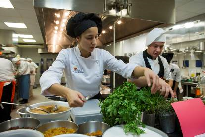 Marina de la Fuente Villamediana ganadora del III Premio Promesas de la alta cocina.