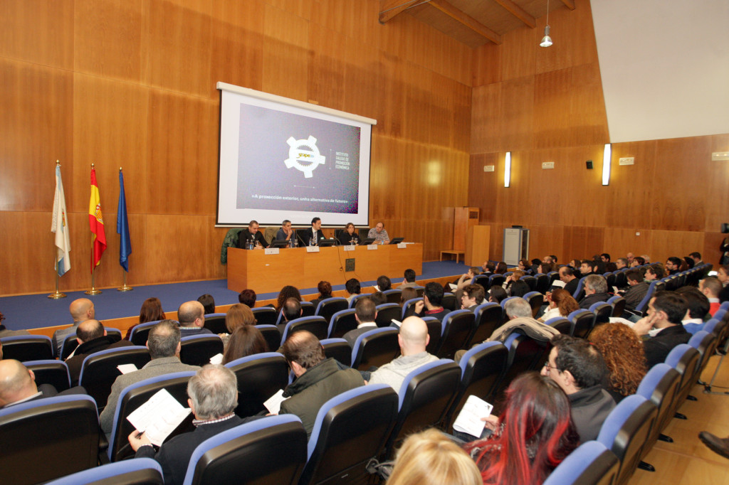 Salón de actos durante la presentación