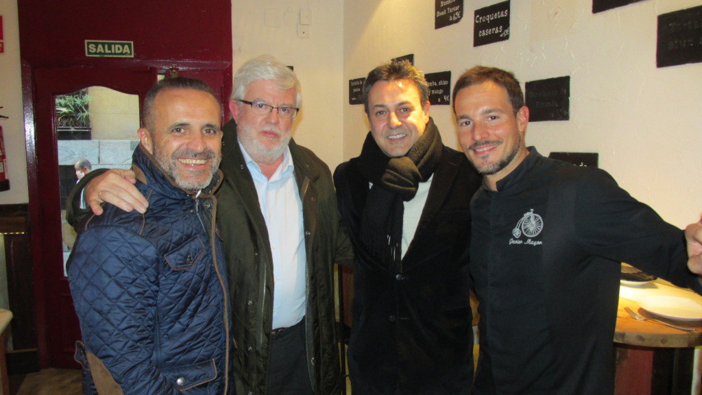 Angel Pardo, Carlos Maribona y el chef de Triciclo Javier Mayor