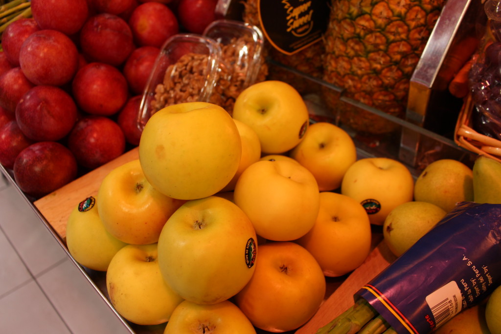 Una de cada dos manzanas que se consumen en España es de importación