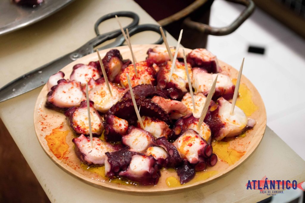 Pulpeiro en la Casa de Comidas Atlántico
