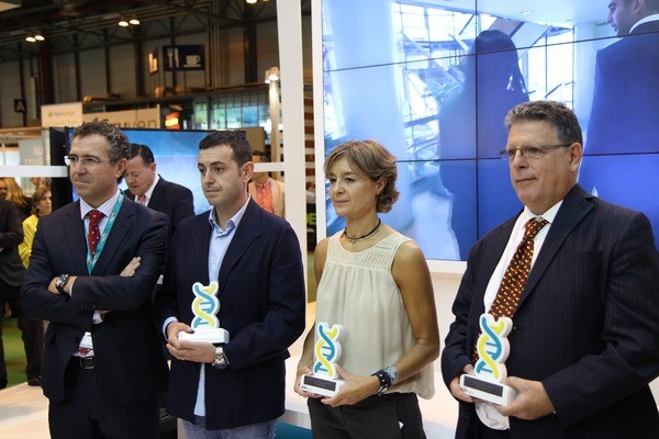 Ricard Camarena recibe el premio 'ADN Agro' 