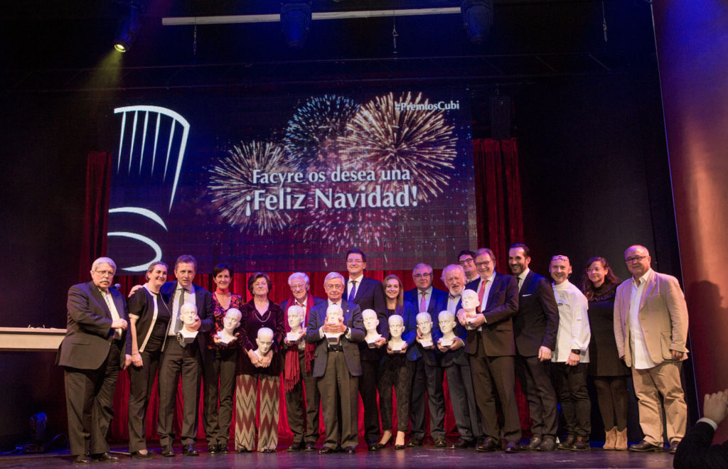 La Federación de Cocineros y Reposteros de España (FACYRE) otorgó los Premios Cubi