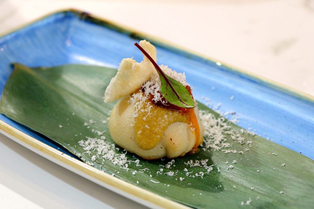 Sio pao de Pollo en Pepitoria de Roberto Hernández
