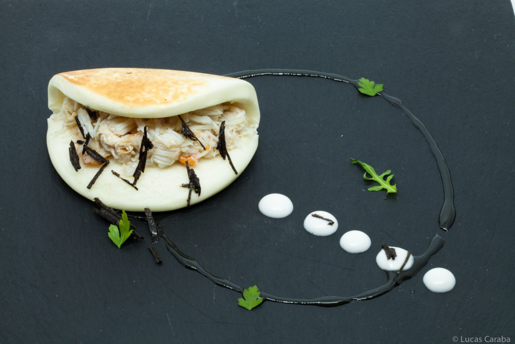 Restaurante Duque de Medinaceli: Gua Bao de Txangurro y mayonesa de trufa