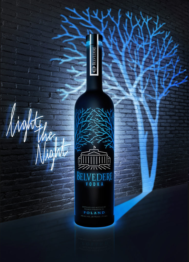 Belvedere Vodka presenta la nueva botella luminosa  “Midnight Saber”  