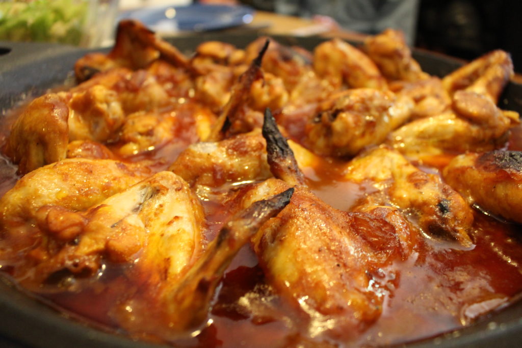 Receta de pollo: Alitas en salsa barbacoa casera