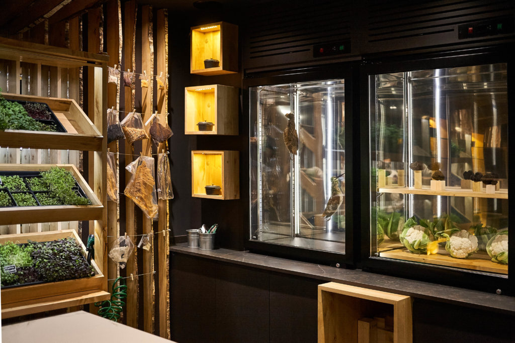 El Estudio de Santceloni es un nuevo espacio anexo y abierto a través de un ventanal a la cocina