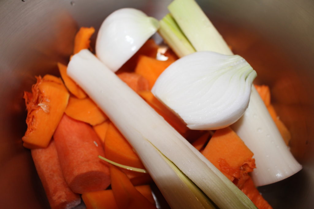 Ingredientes para la crema de calabaza y zanahorias