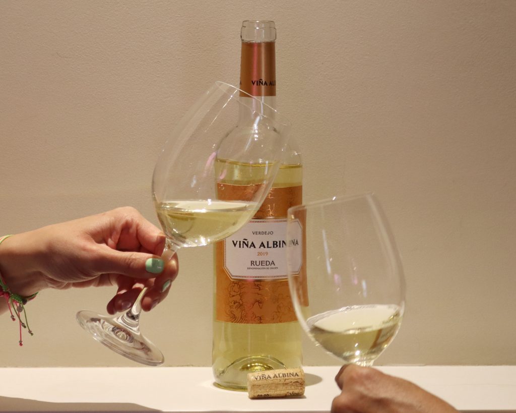 VIÑA ALBINA VERDEJO 2023 es elegido MEJOR VINO DE RUEDA y recibe MEDALLA DE ORO Mundus Vini